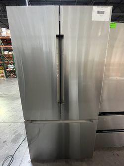 Bosch 800 Series 36" Stainless Steel Counter Depth French Door Refrigerator B36CT81ENS MSRP 3960