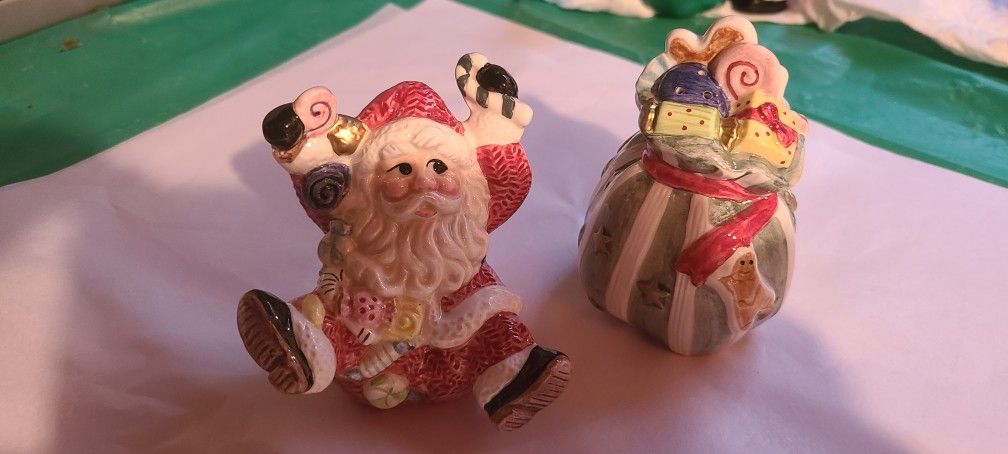 Fitz & Floyd Santa & Sack Salt & Pepper Shaker Set