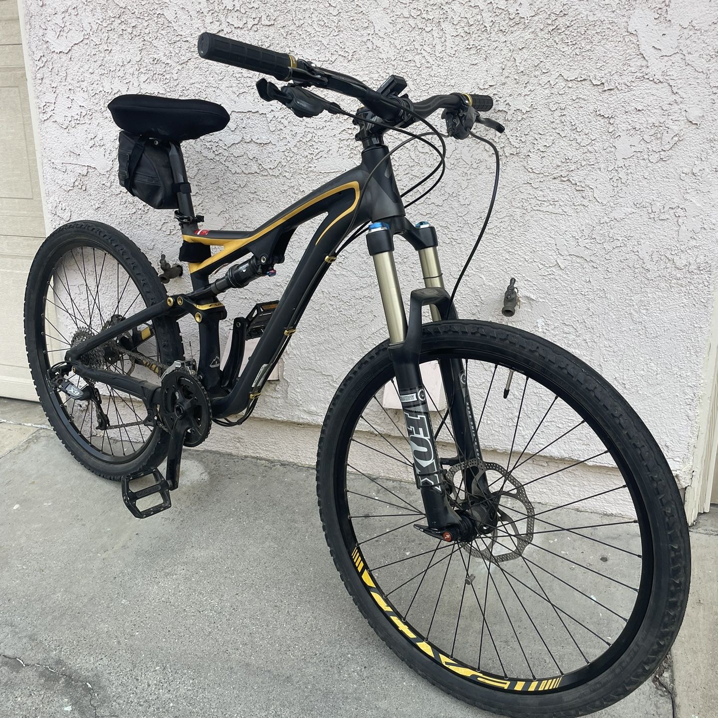 【ペーパーランド＠ 】Specialized StumpJumper M4 2002 Specialized Stu - Bicycle Details - BicycleBlueBook.com