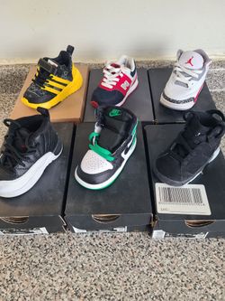 Toddler sneakers