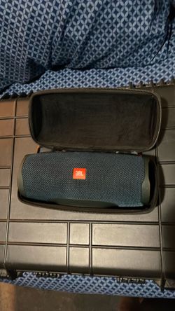 JBL charge 4 with factory shell case