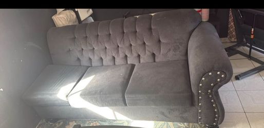 Couches x2