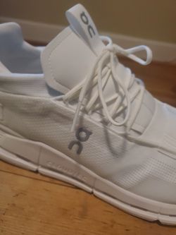 Cloud Nova Size13