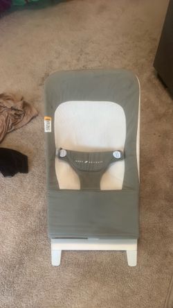 Baby bouncer