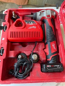 Milwaukee M12 pex expander kit