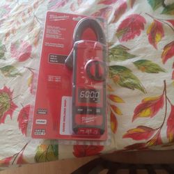 Milwaukee  600A Clamp  Meter For HVAC/R