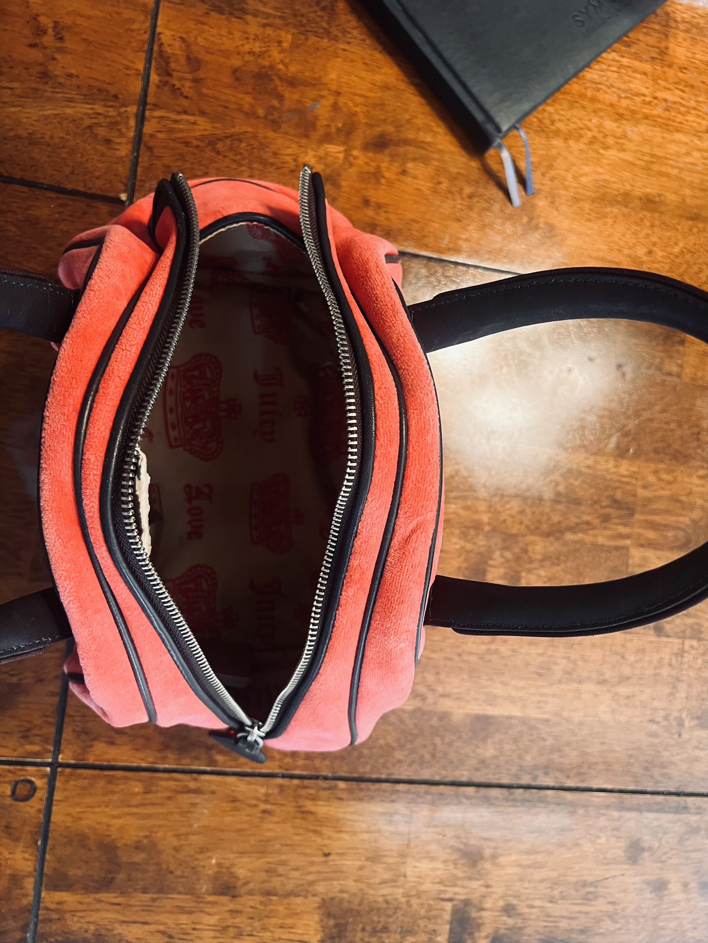 Cool Vintage Bowling Ball Bag Repurpose As Purse for Sale in Charlestown,  RI - OfferUp