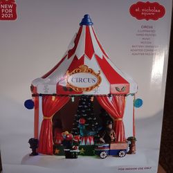 St. Nicholas Square Ceramic Circus 