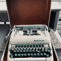 1950’s Smith Corona Typewriter