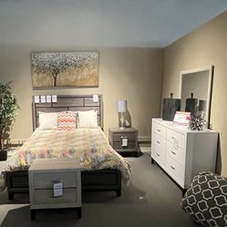 4PC Queen Bedroom Set 