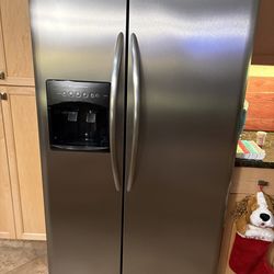 Frigidaire stainless steel side-by-side