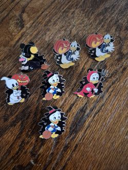 Disneyland Trading Pins