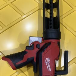 Milwaukee M12 12V Lithium-Ion Cordless 10 oz. Adhesive and Caulk Gun (Tool-Only)