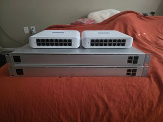 Ubiquiti UniFi Network Equipment Lot