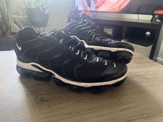 Nike Vapormax Overbranding