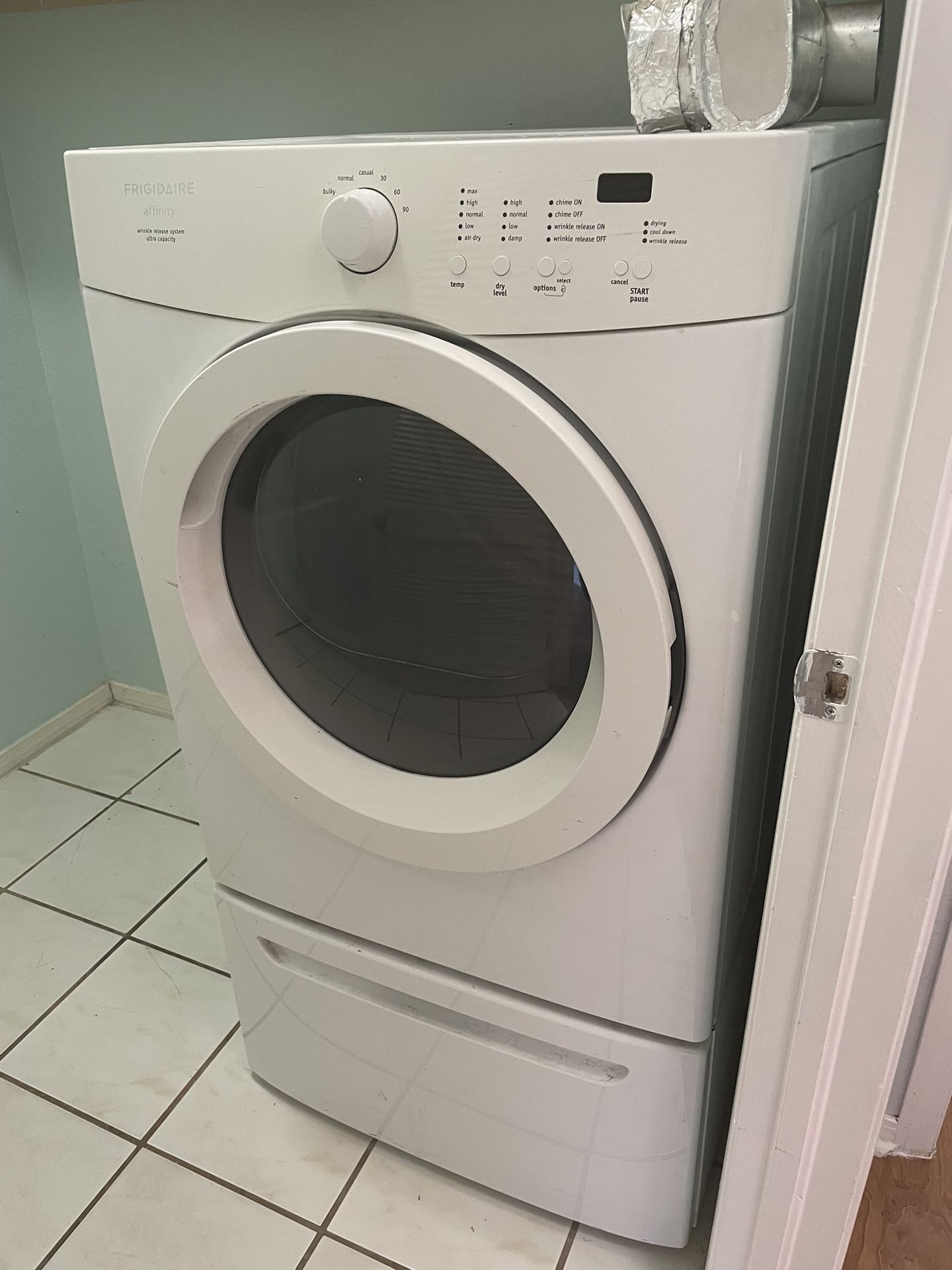 Frigidaire Affinity Dryer for Sale in El Paso, TX OfferUp