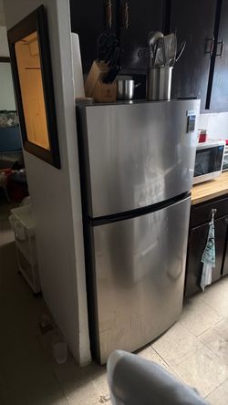 Frigidaire refrigerator