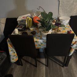 Small Dinning Table 