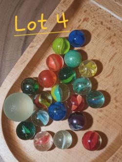 Mixed Lot of 21 Used Vacor Marble King West Virginia Swirls Cat Eyes Marbles
