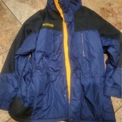 Columbia Mens size Xlarge