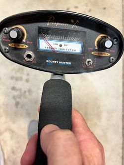 Metal detector Bundle. Bounty Hunter