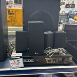 Blue Ray player with Speakers 