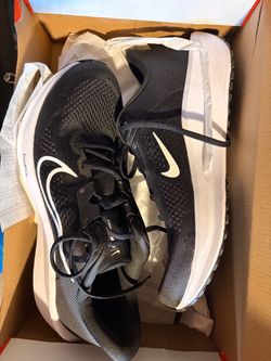 Nike Quest 6 running shoes