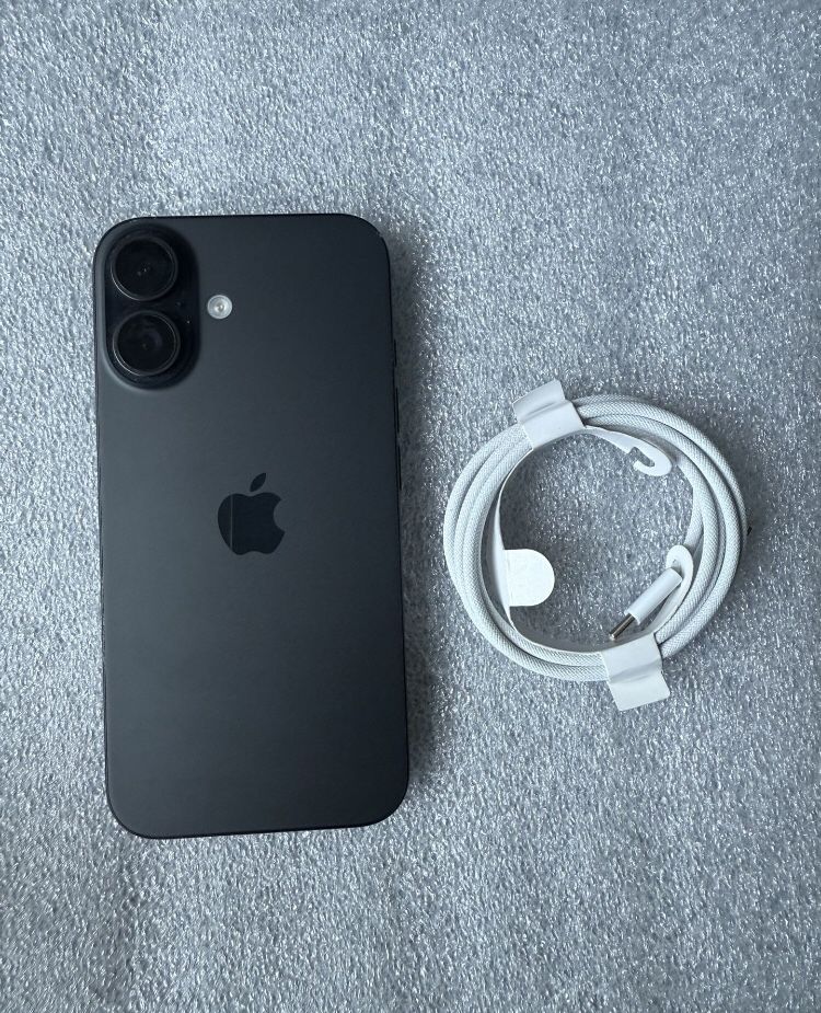 iPhone 16