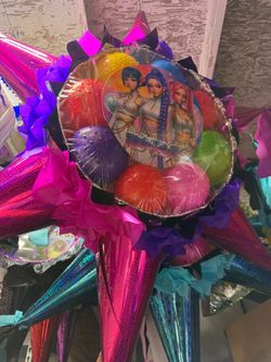 HUNTRIX KPOP demon hunters star pinata with balls