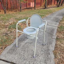 Elderly Comode Anlmost New For Only $10