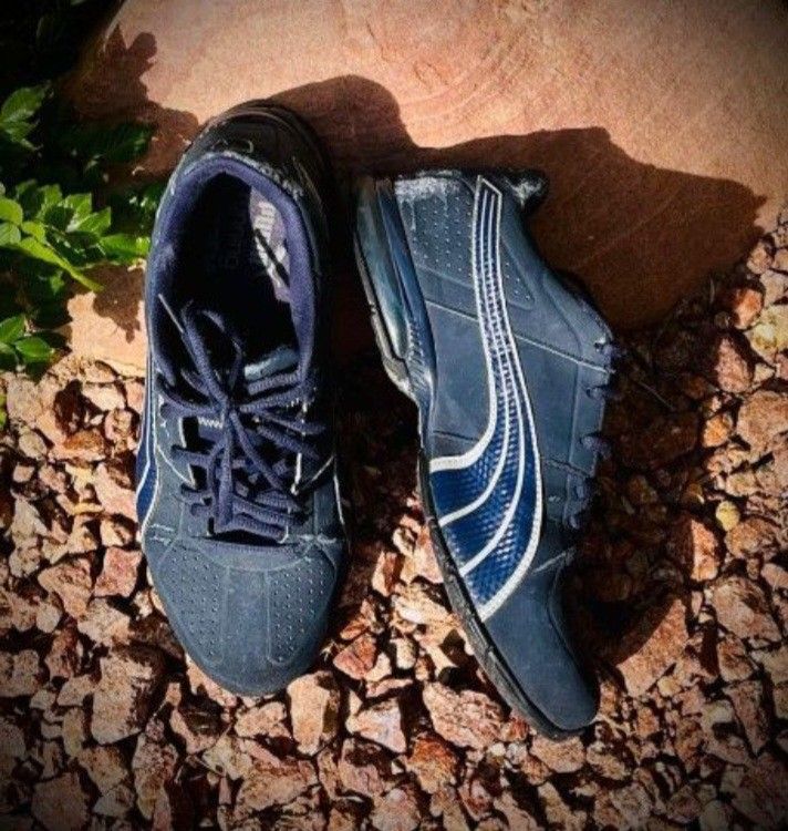 PUMA Men's Athletic Shoes
Size 6.5