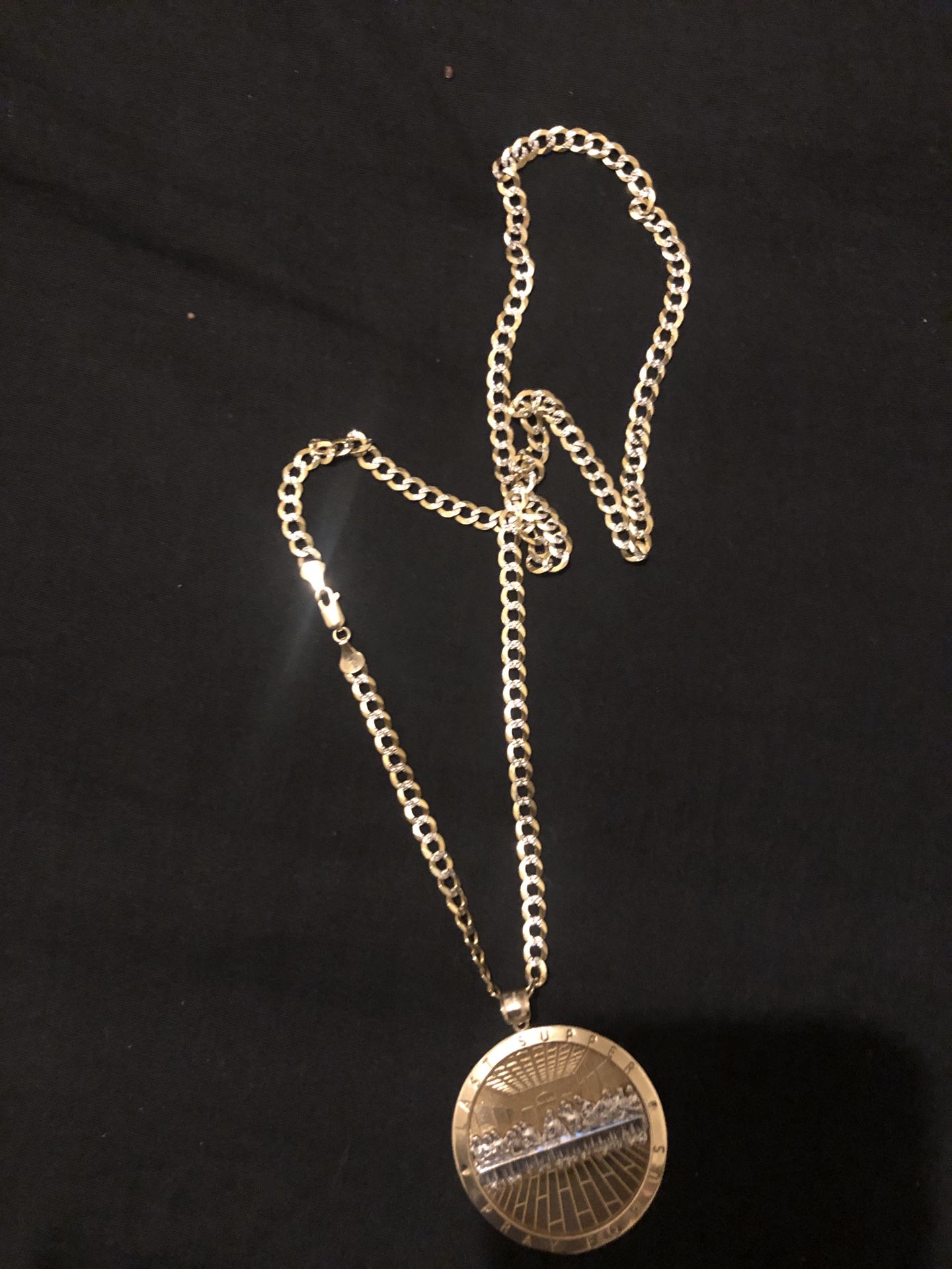 10k gold chain and charm 800 firm meet up or pick up only