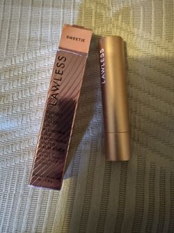 Lawless Lip Plumping Lip Balm