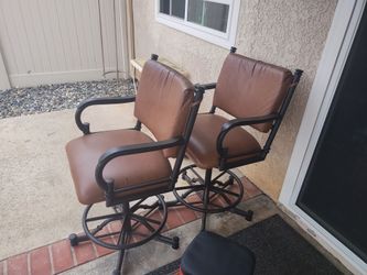 Free barstools