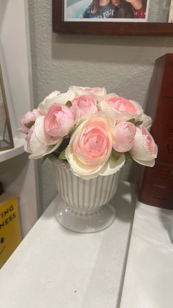 Rose flower vase