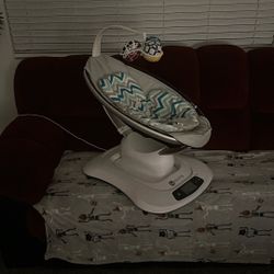 4 Moms  Works Excellent