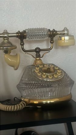 Antique phone