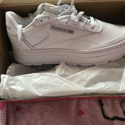 Women’s Reebok Shoes 