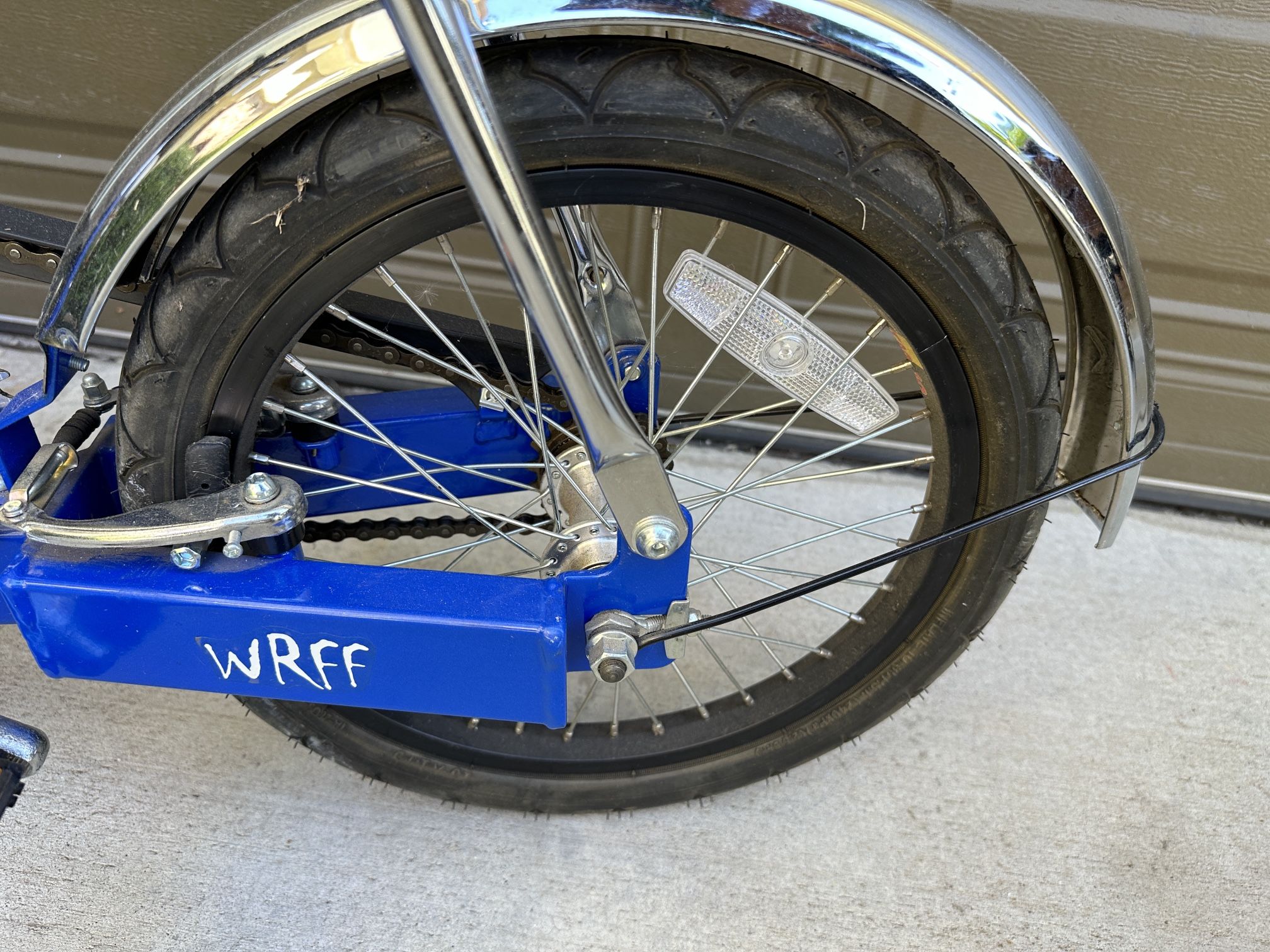 Snoop Dogg WRFF Trick 3 Wheel Bike Deluxe Reverse Tricycle Salton