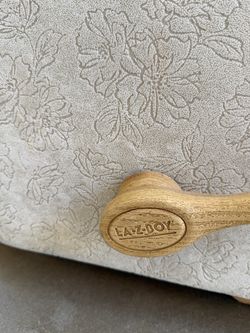 la-Z-Boy recliner 1990