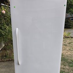 Thermo Scientific Fridge Size 34w 28d 72h) I Can Help You With Free Delivery Within 10 Miles Distance 
