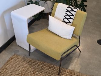 Full lounge setting