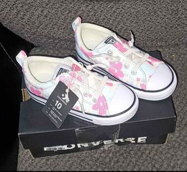 Converse floral print sneakers new $