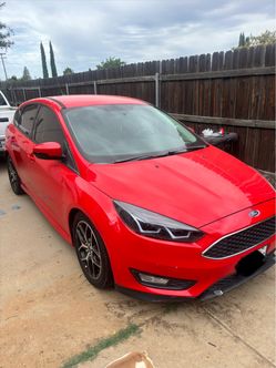 2016 Ford Focus SE Hatchback