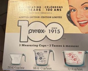 Pyrex 100th Anniversary Limited Edition 3-Piece Measuring Cup Set