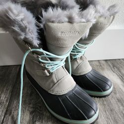 Women Boots Size 5
