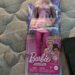 Barbie Figure skater Doll