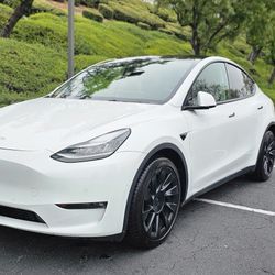 2021 Model Y Tesla AWD Long Range