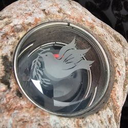 $20.00 - Y2K Millennia Stone Collectable!  Glass Center With Etched  "Dove Of Peace" Design - New Condition In Box!