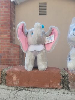 Small Dumbo